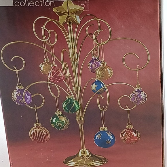 JC Penny Gold Ornament Christmas Tree Decor - Picture 8 of 10